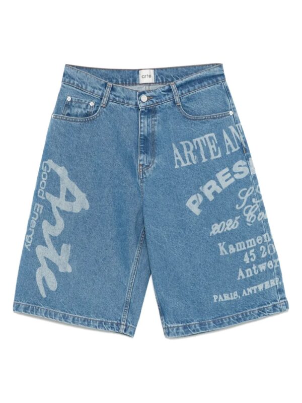 graphic print shorts