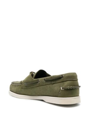 chaussures bateau en daim