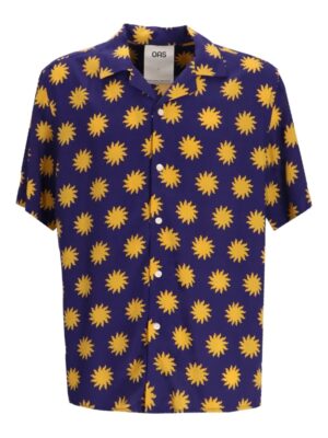 floral shirt