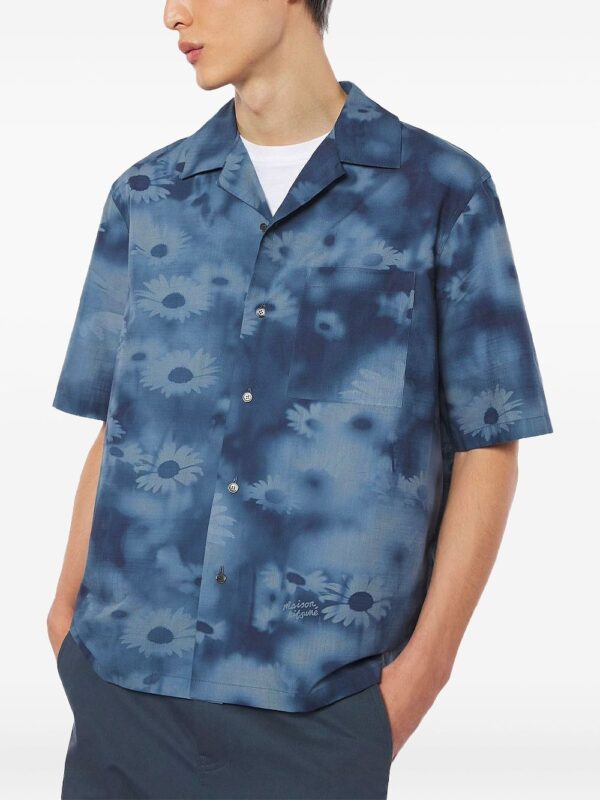 Daisy Fields print shirt