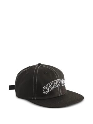 casquette avec logo brodé