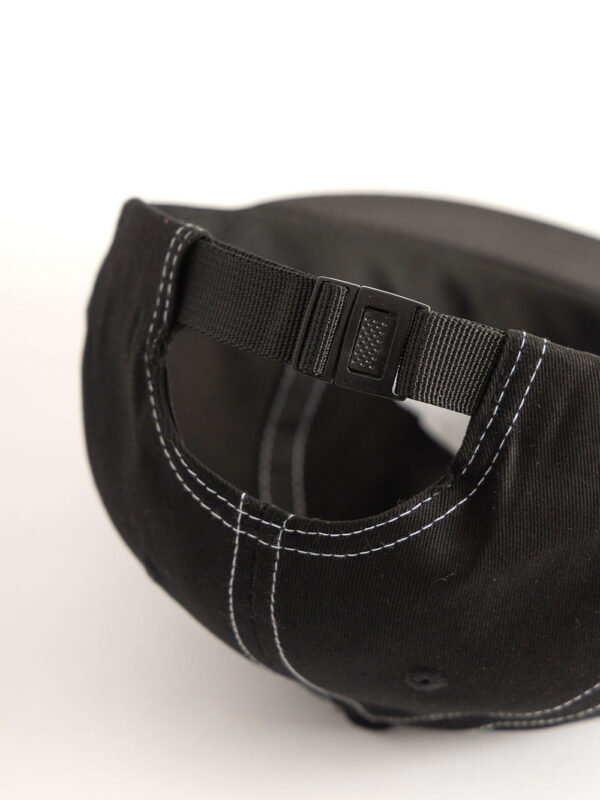 Casquette à logo Arch contrasté – Image 2