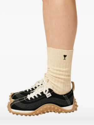 lot de trois paires de chaussettes à broderies cœur