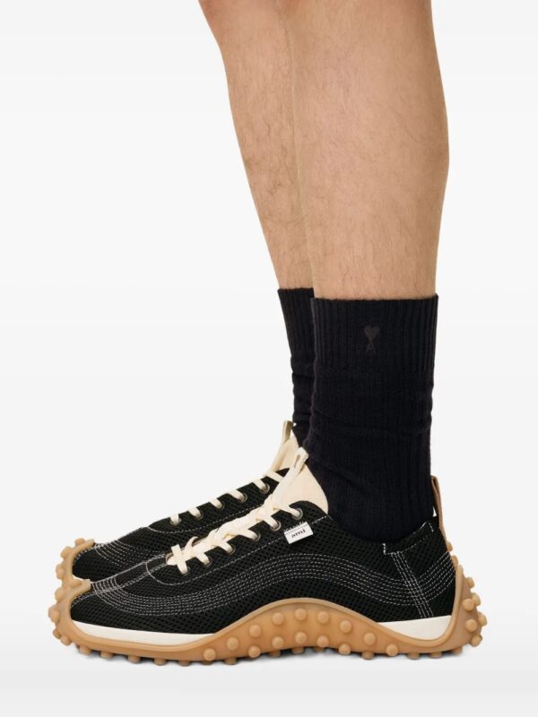 lot de trois paires de chaussettes à broderies cœur – Image 4