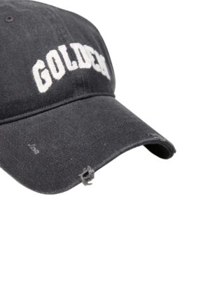 casquette vieillie avec logo brodé