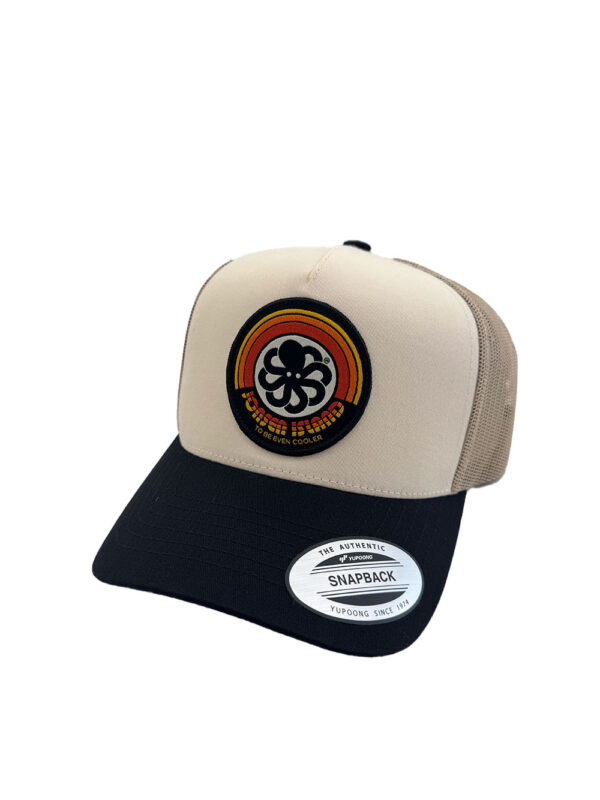 casquette à logo brodé