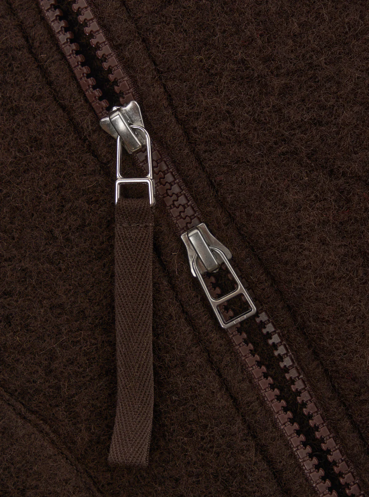 sleeveless zip-up jacket - Image 4