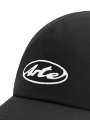 casquette à logo